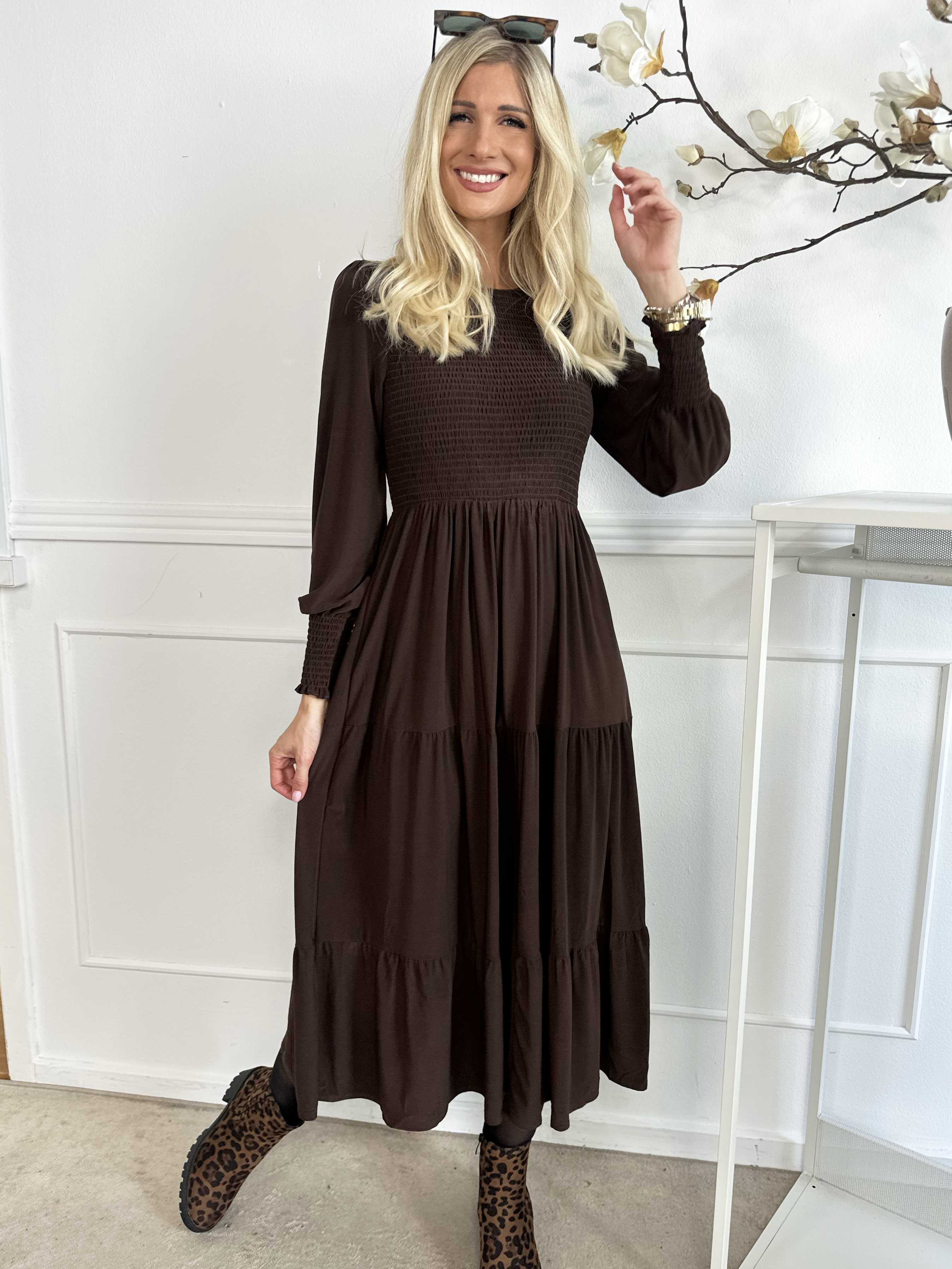 Kelly Long - Stretchklänning med smock över bröstet